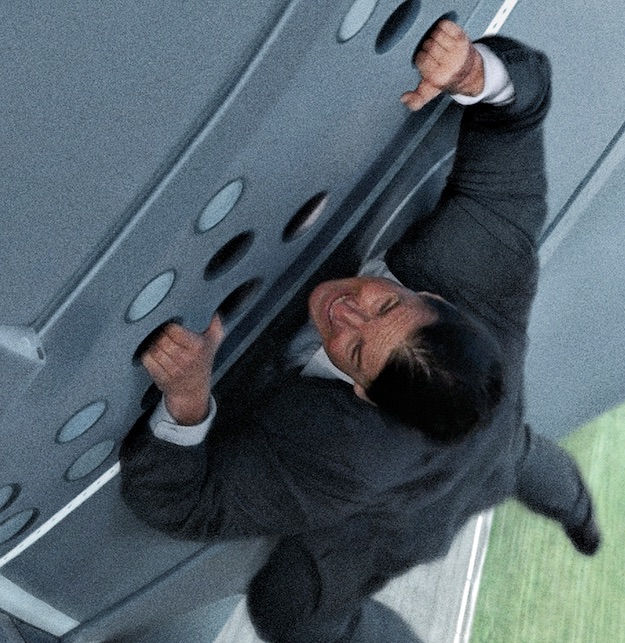 Tom Cruise does his own stunts